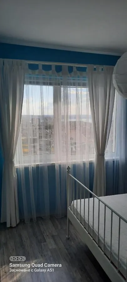 Синьо Лято 0*, 바르나